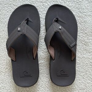 NEW Quicksilver sandals men’s 9